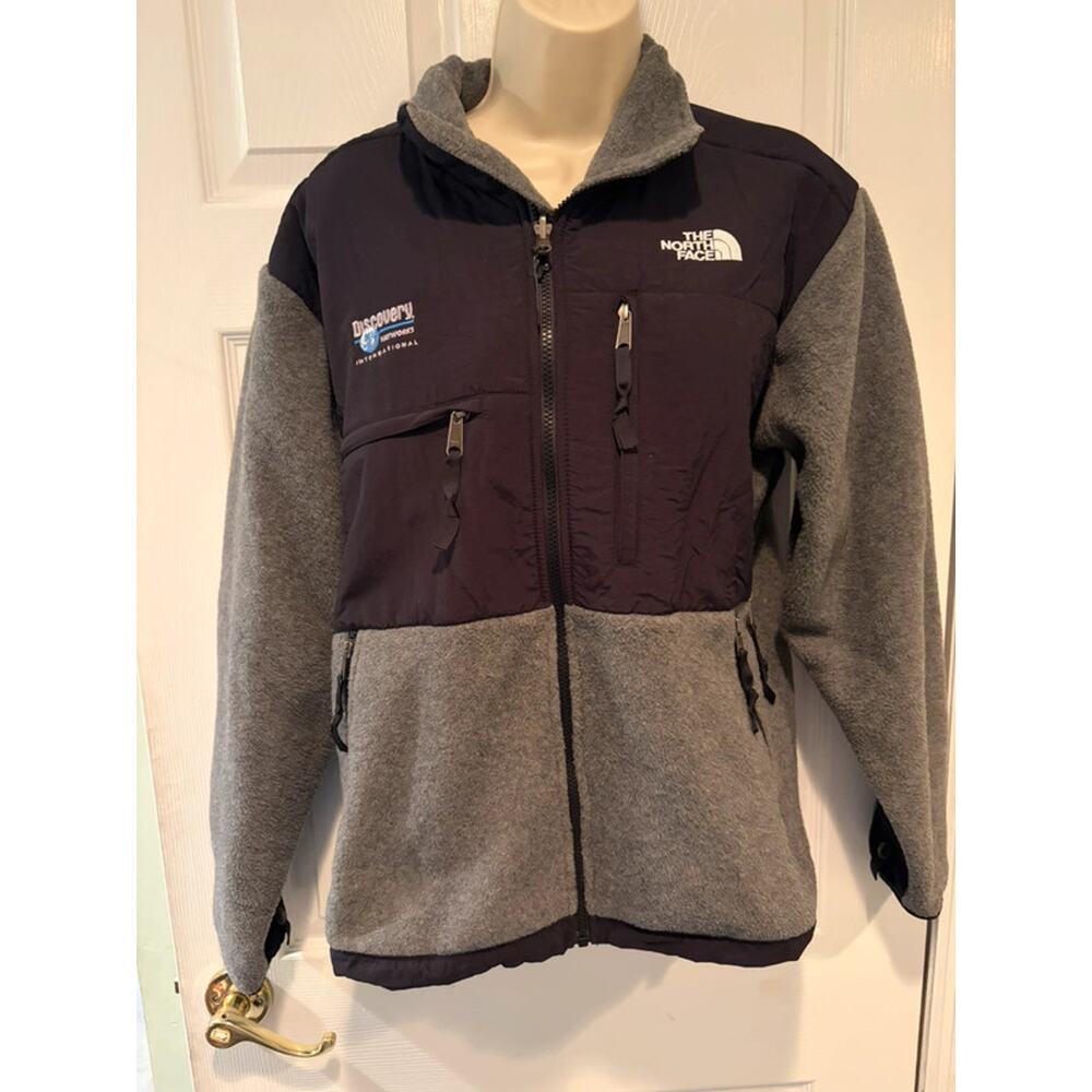 The North Face Denali Jacket Mens S Polartec Fleece Gray Black Discovery NWOT